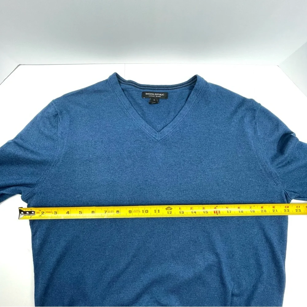 BANANA REPUBLIC Men's Silk Cashmere Blend V-Neck Blue Sweater Size Large